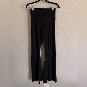 Offline by Aerie Black Crossover Flare Leggings – Size L (Long Inseam)